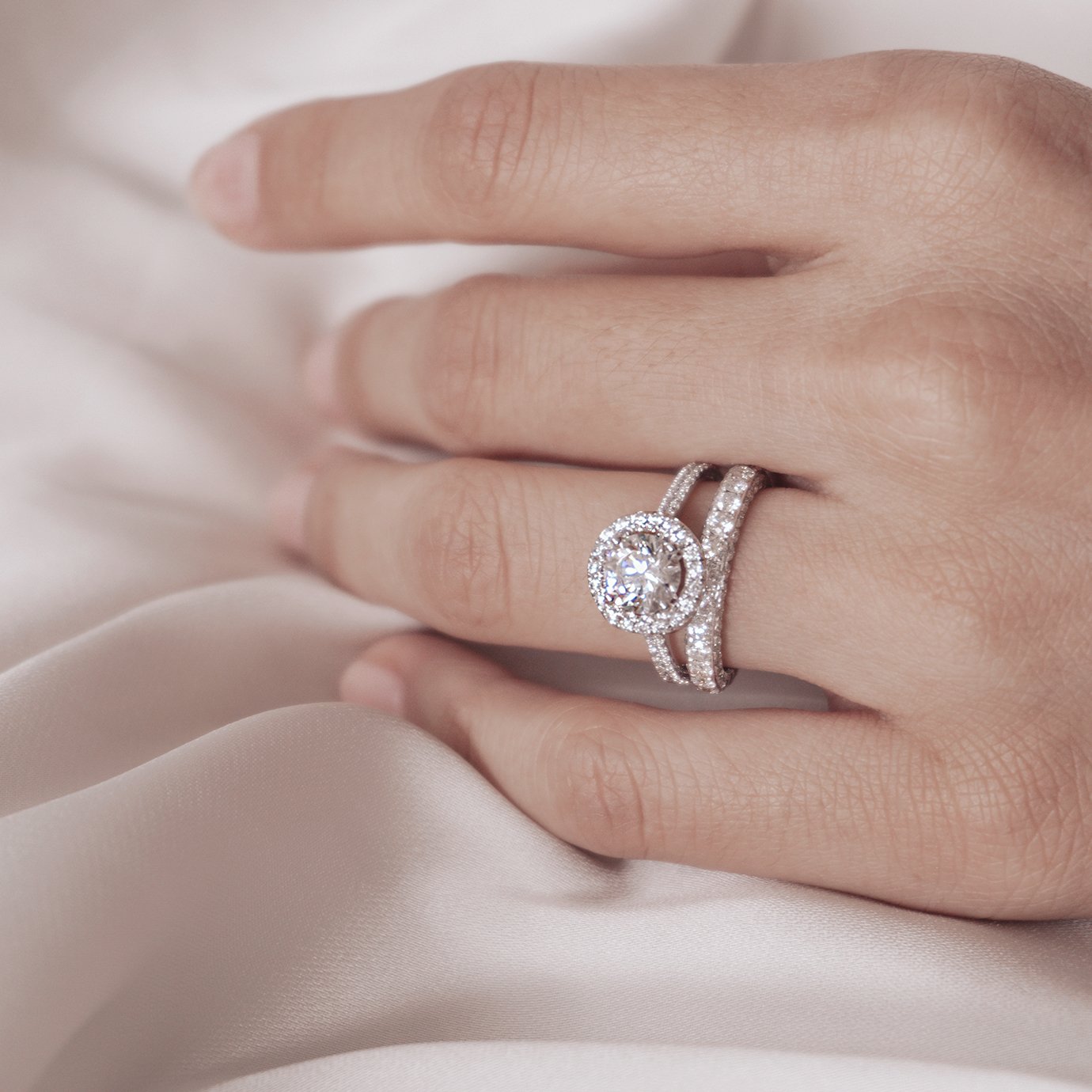 1.0 CT Round Halo & Pave Lab Grown Diamond Engagement Ring