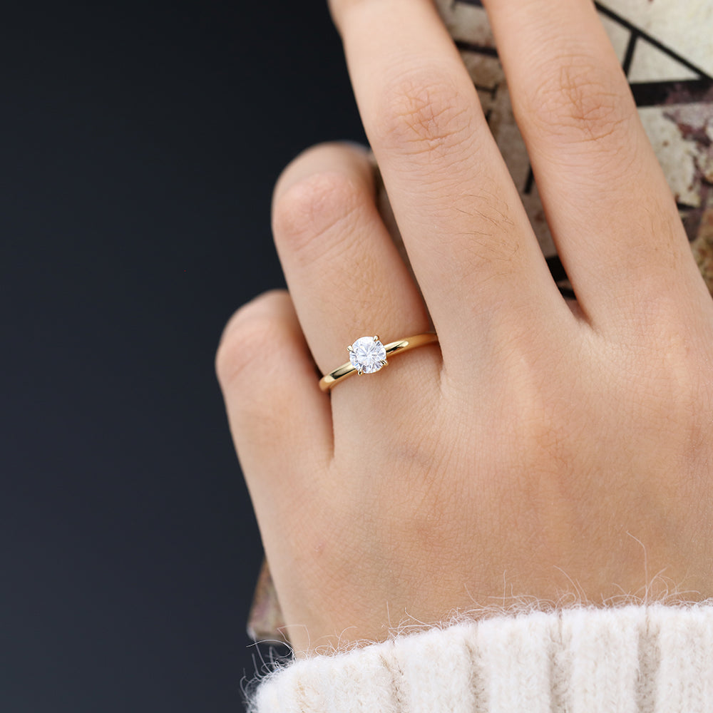0.41 CT Round Solitaire Moissanite Engagement Ring