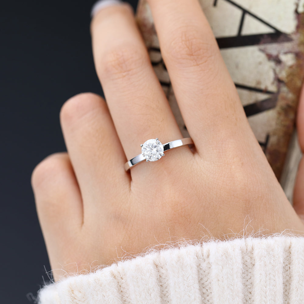 0.88 CT Round Solitaire Moissanite Engagement Ring